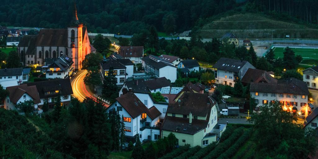 Gasthof Und Pension Zum Kreuz Lautenbach Luaran gambar